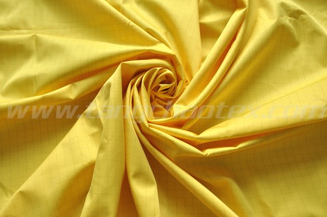 Antistatic fabrics